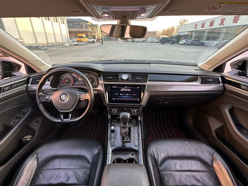 襄阳19年大众辉昂6