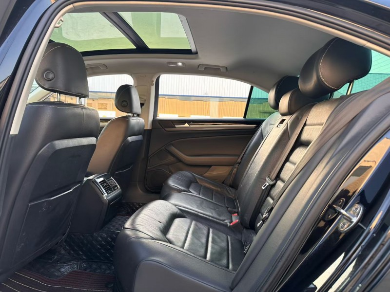 襄阳19年大众辉昂7