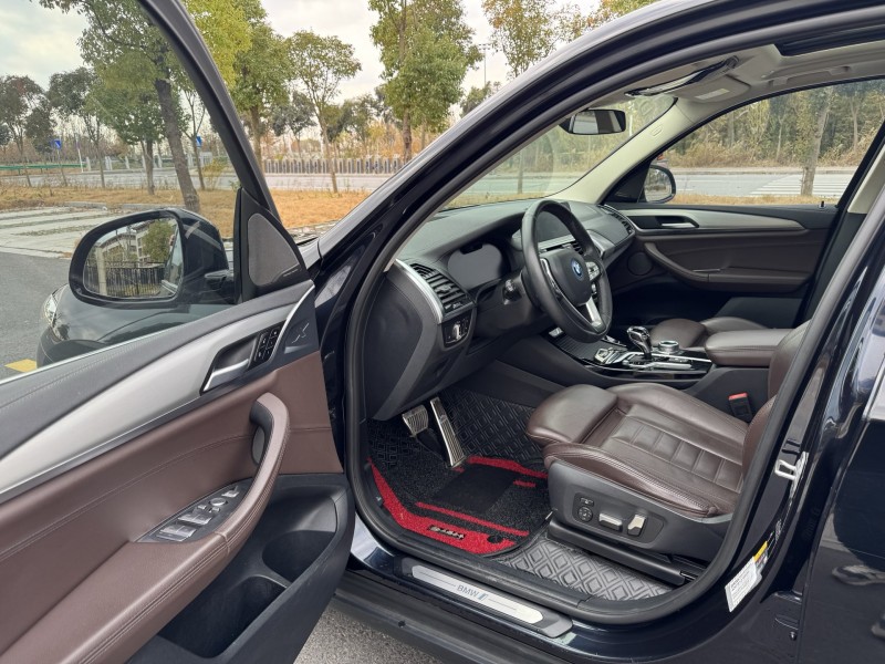 盐城21年宝马IX36