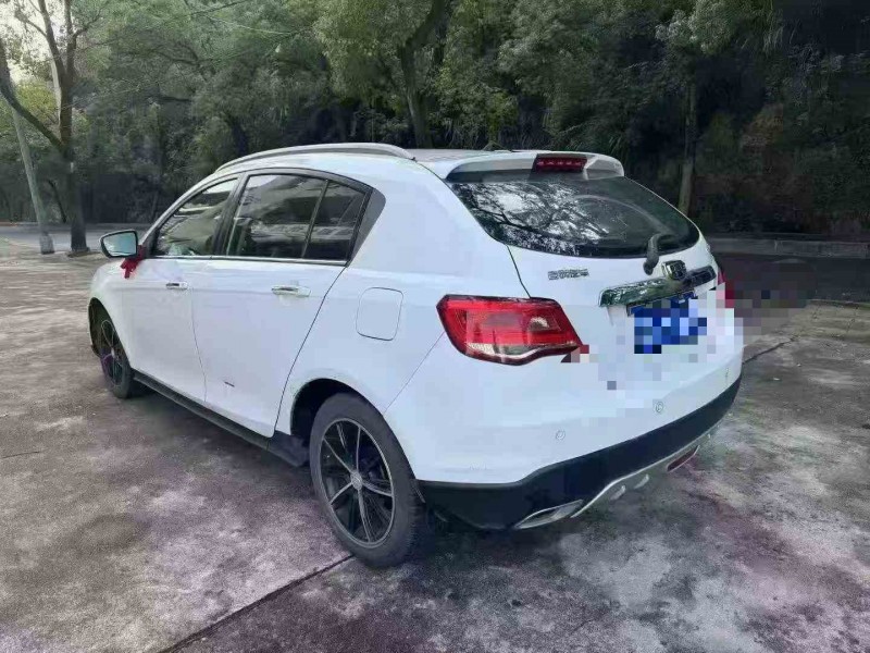 湘潭17年吉利帝豪5