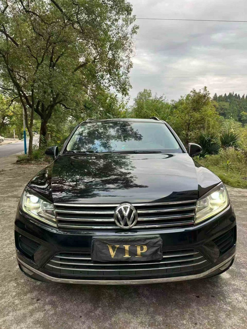 邵阳18年大众途锐1