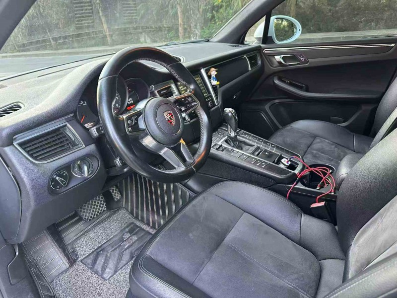 张家界16年保时捷Macan6