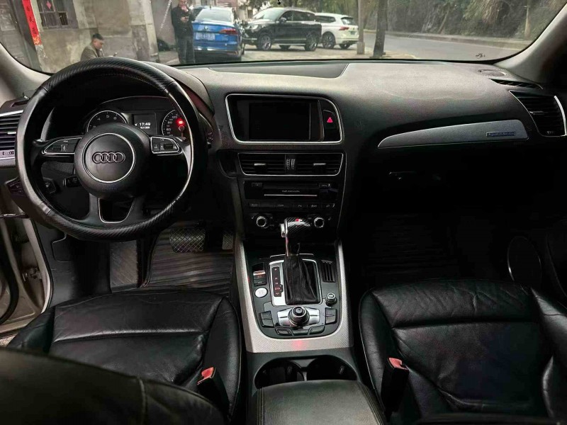 常德14年奥迪Q55