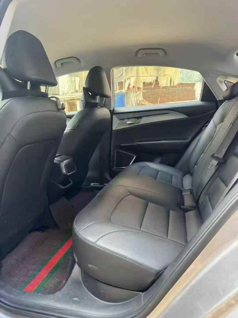 柳州24年吉利几何6