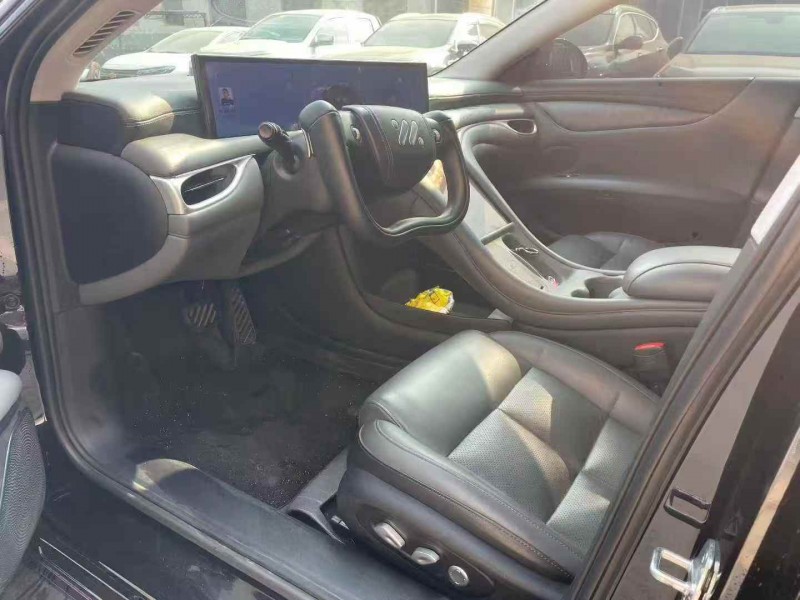 湘潭24年智己L64