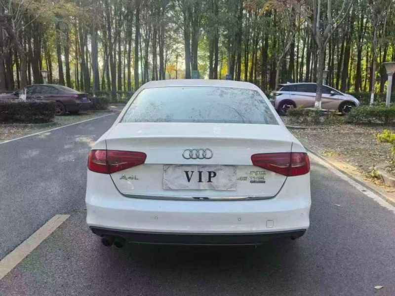 常州16年奥迪A4L8