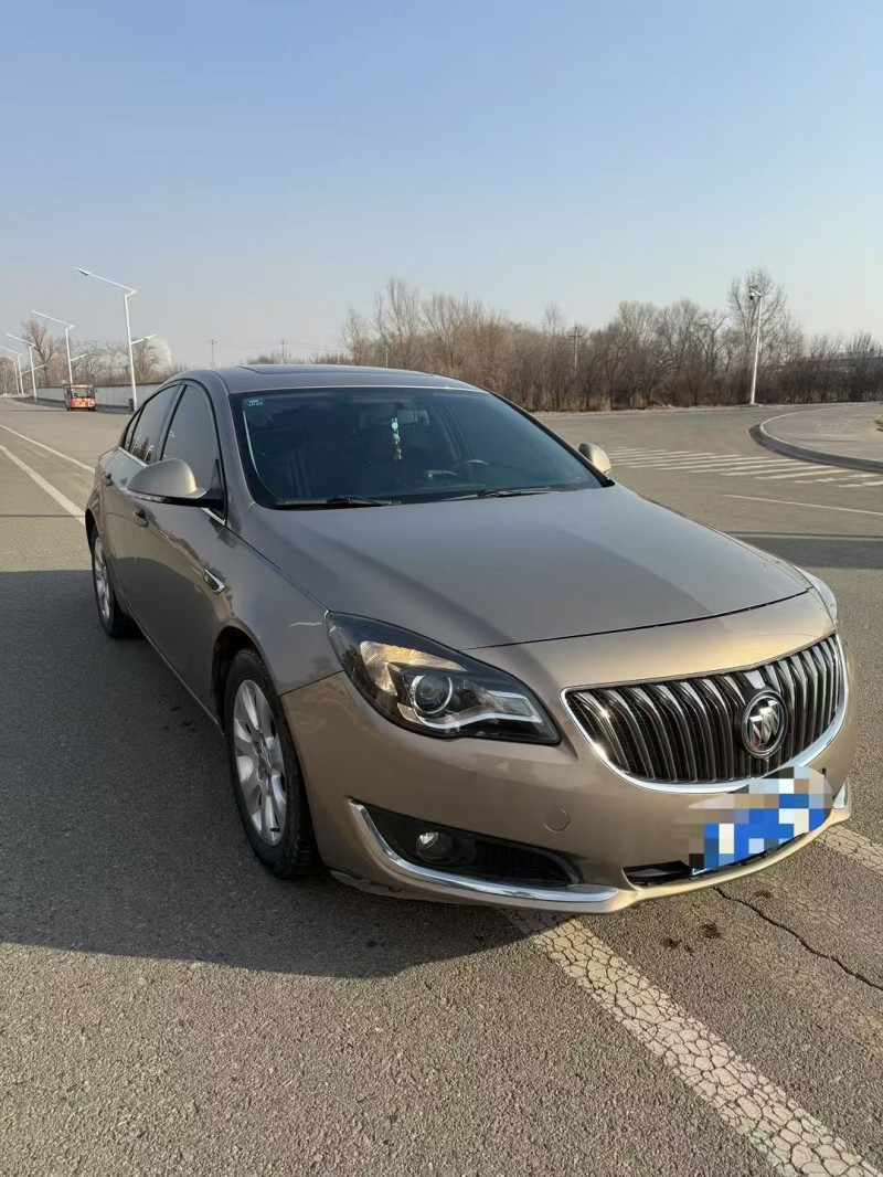 呼和浩特17年别克君威3