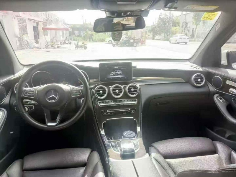 枣庄19年奔驰GLC4