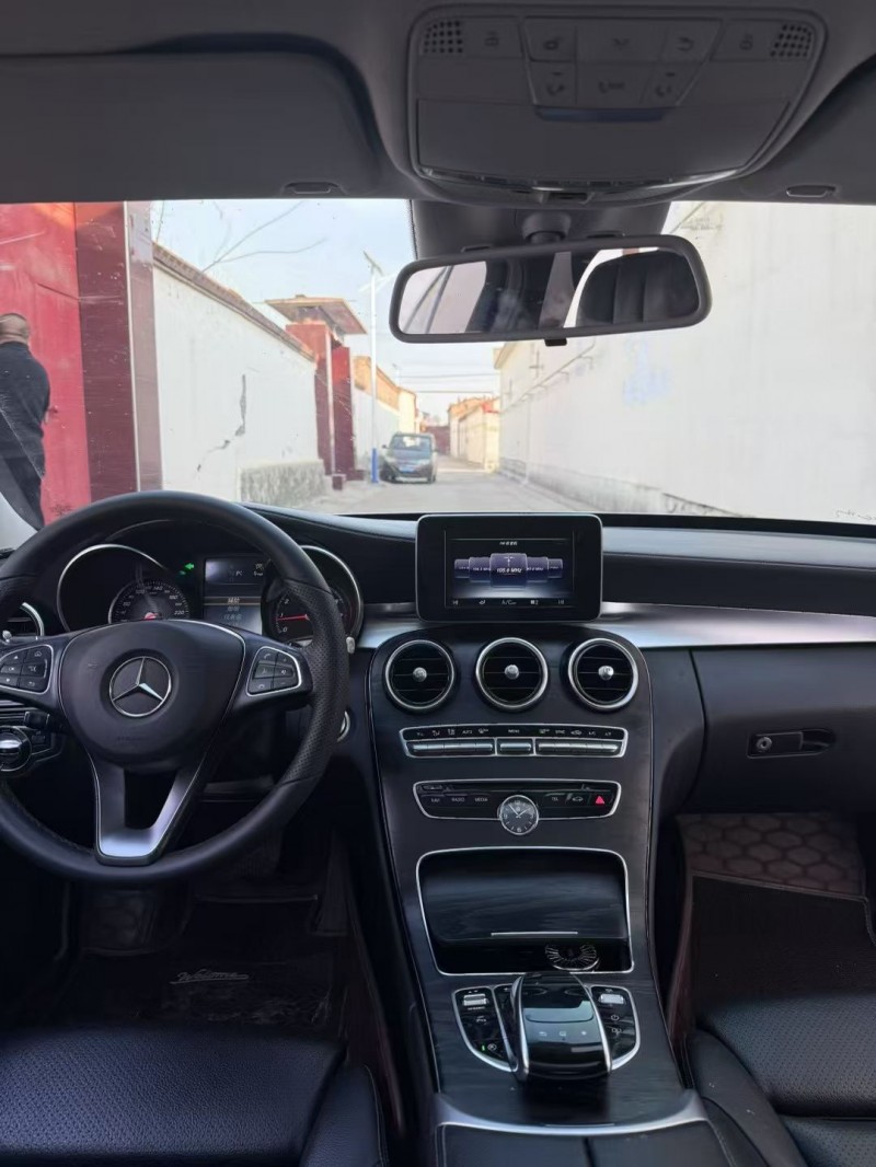 呼和浩特16年奔驰C4