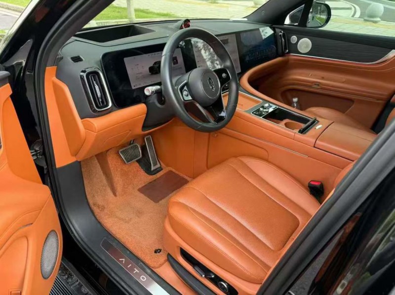 武汉24年华为智选问界4