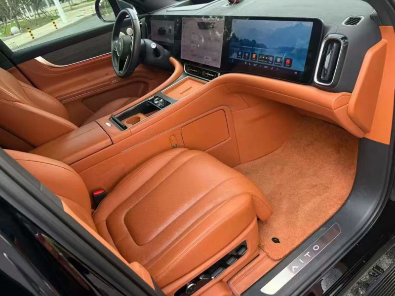 武汉24年华为智选问界5