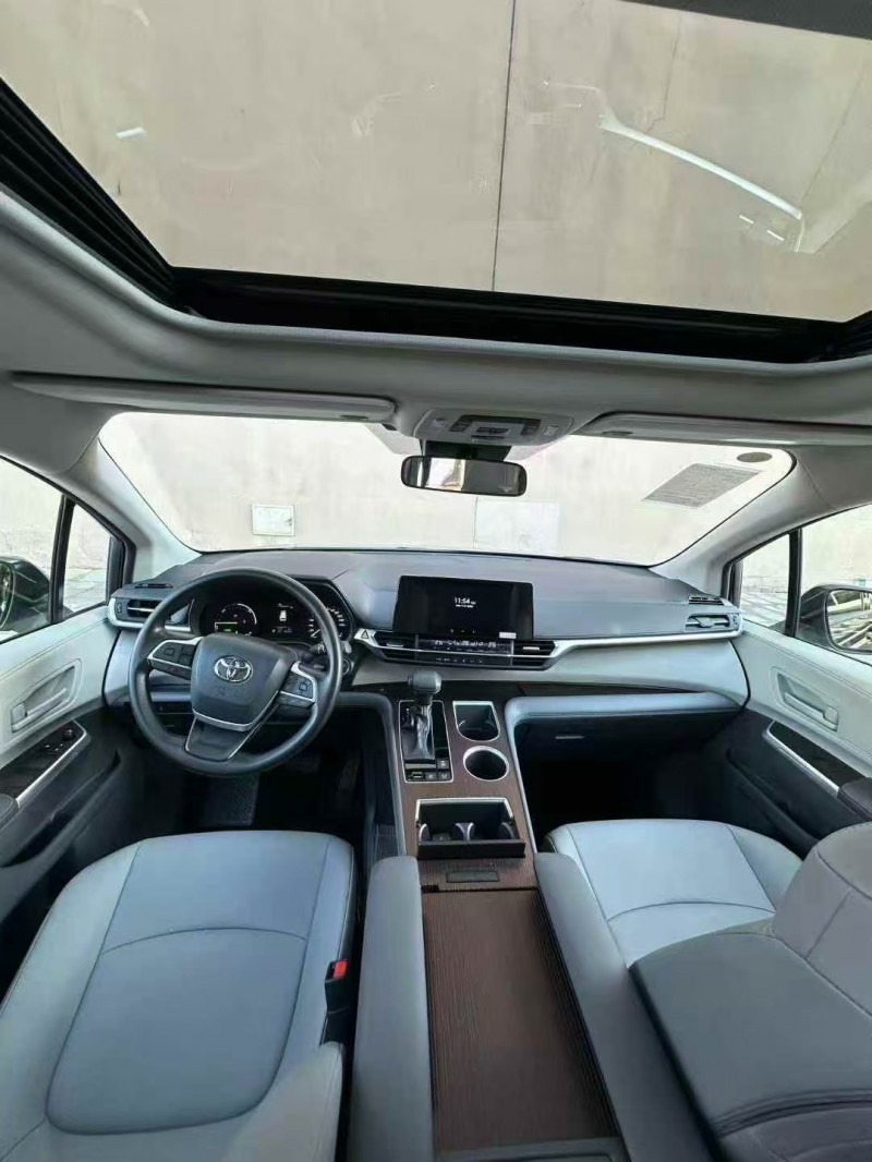 营口25年丰田格兰维亚4