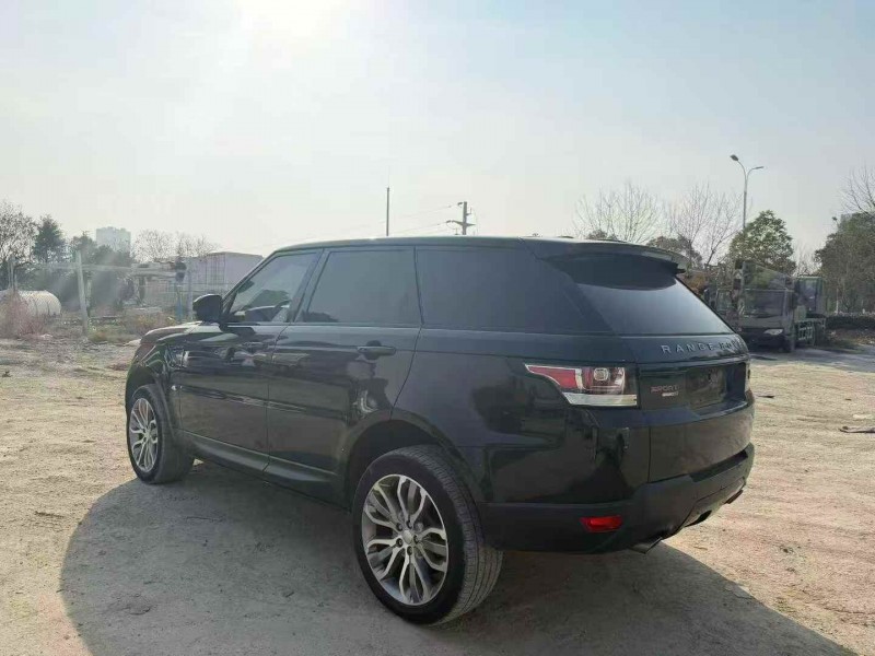 常州14年路虎揽胜运动9