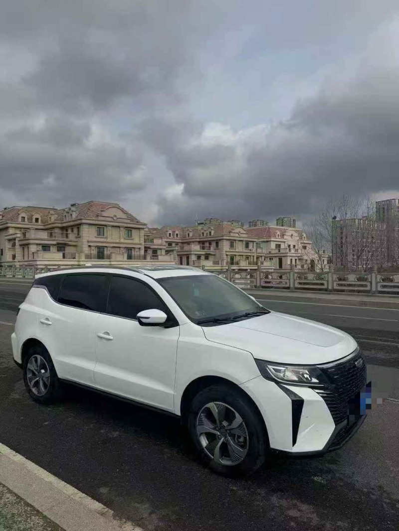 淄博24年吉利豪越2