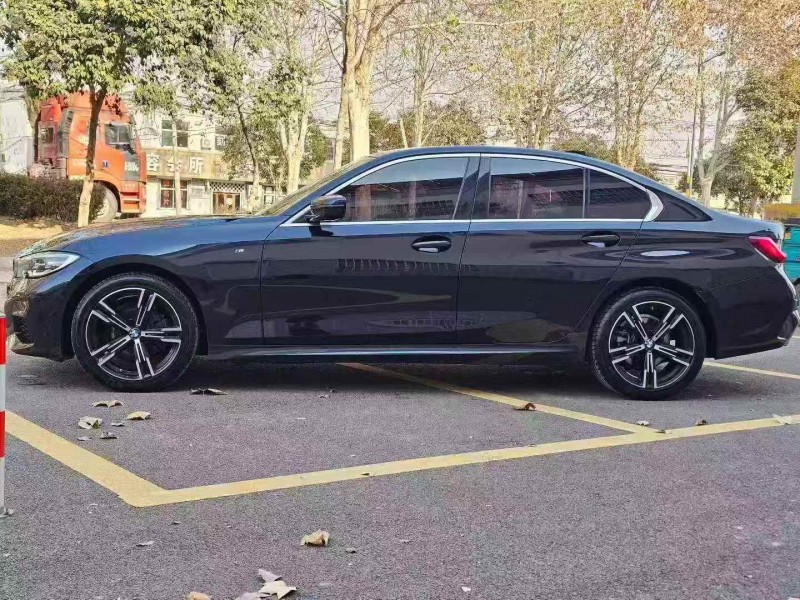 枣庄22年宝马3系8