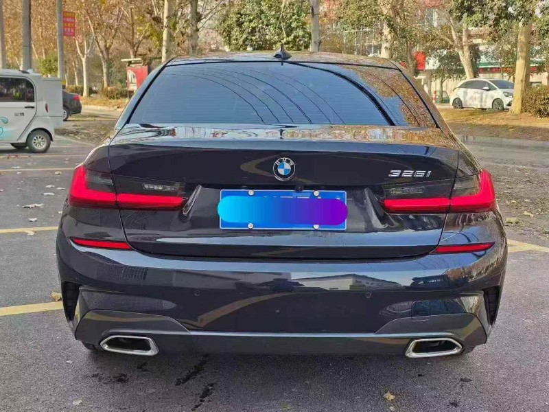 枣庄22年宝马3系9