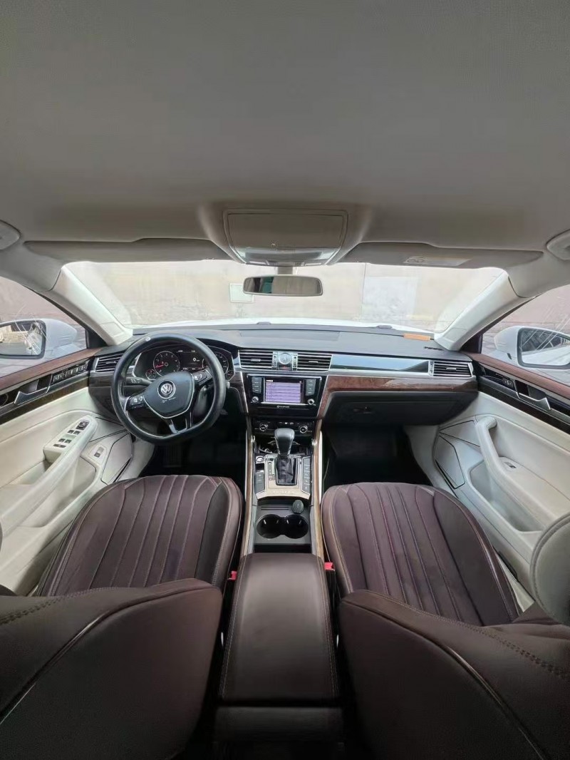 营口23年大众辉昂6