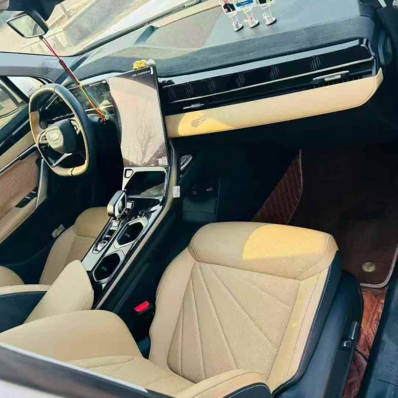 枣庄23年吉利博越6