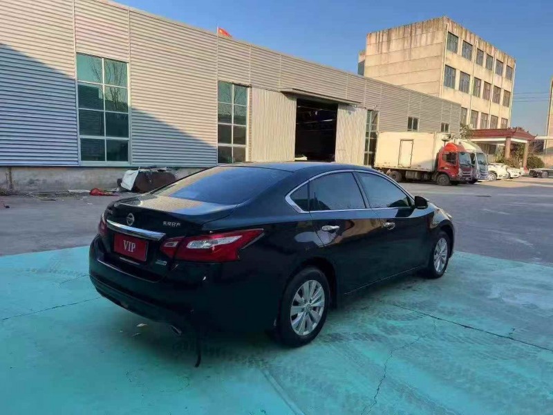 淄博17年日产天籁8