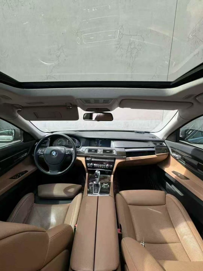 营口13年宝马7系4