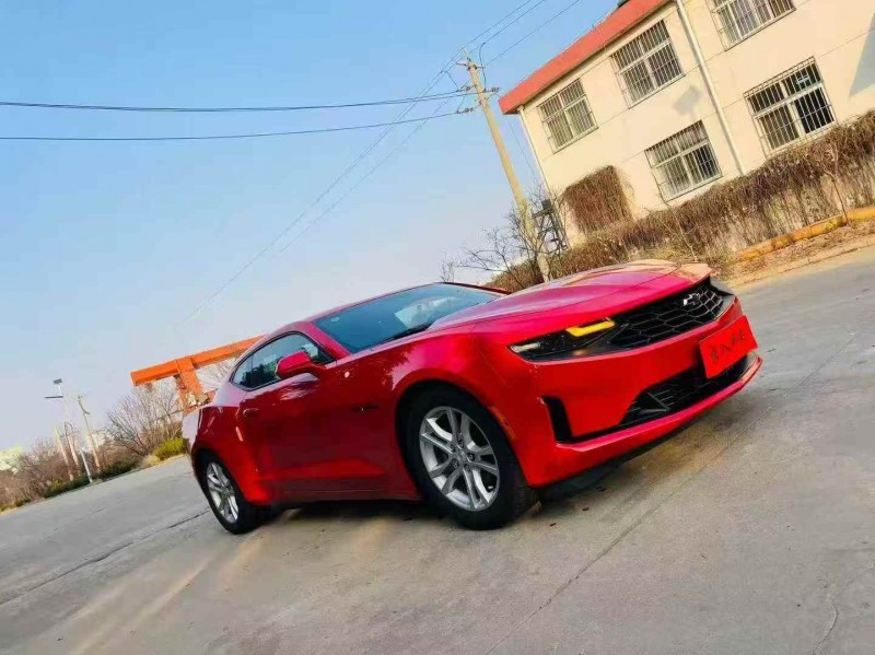 淄博25年雪佛兰科迈罗2