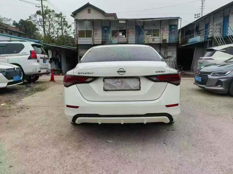 张家界20年日产轩逸9