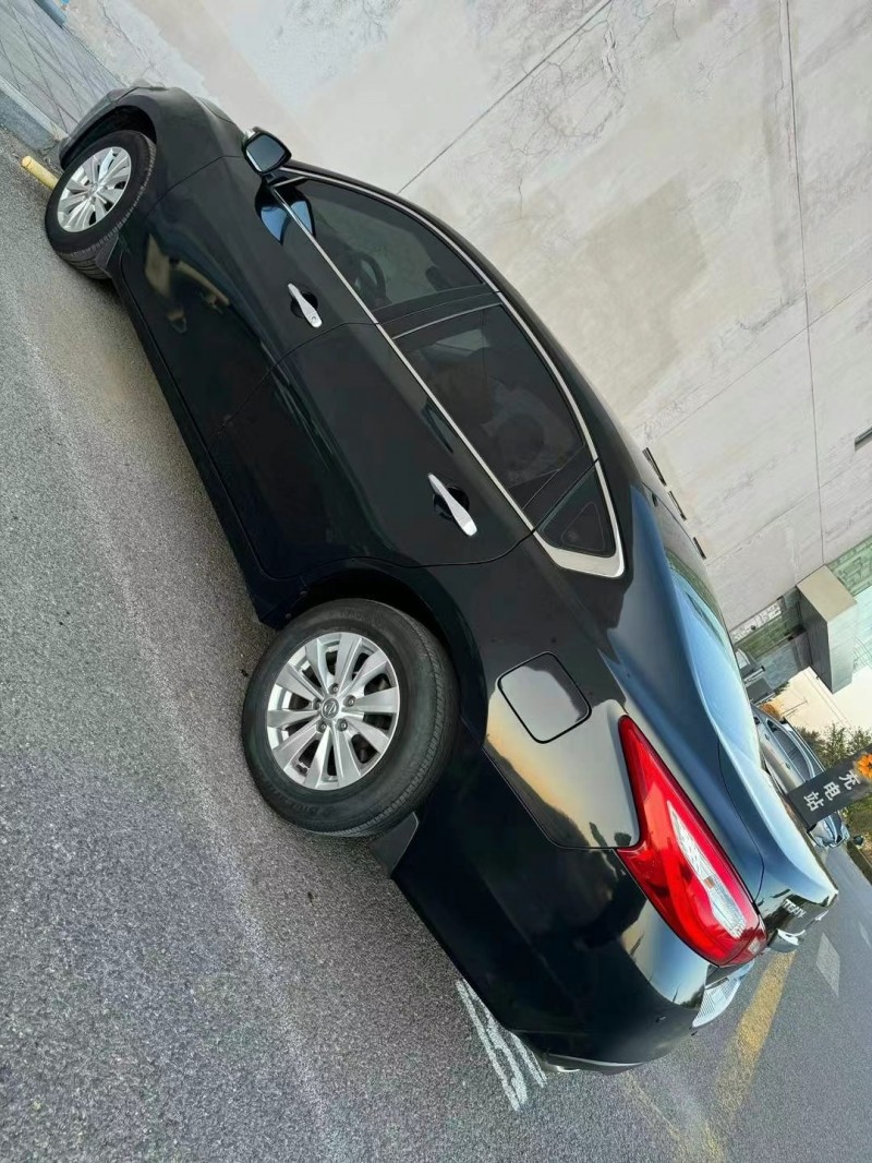 营口19年日产天籁2