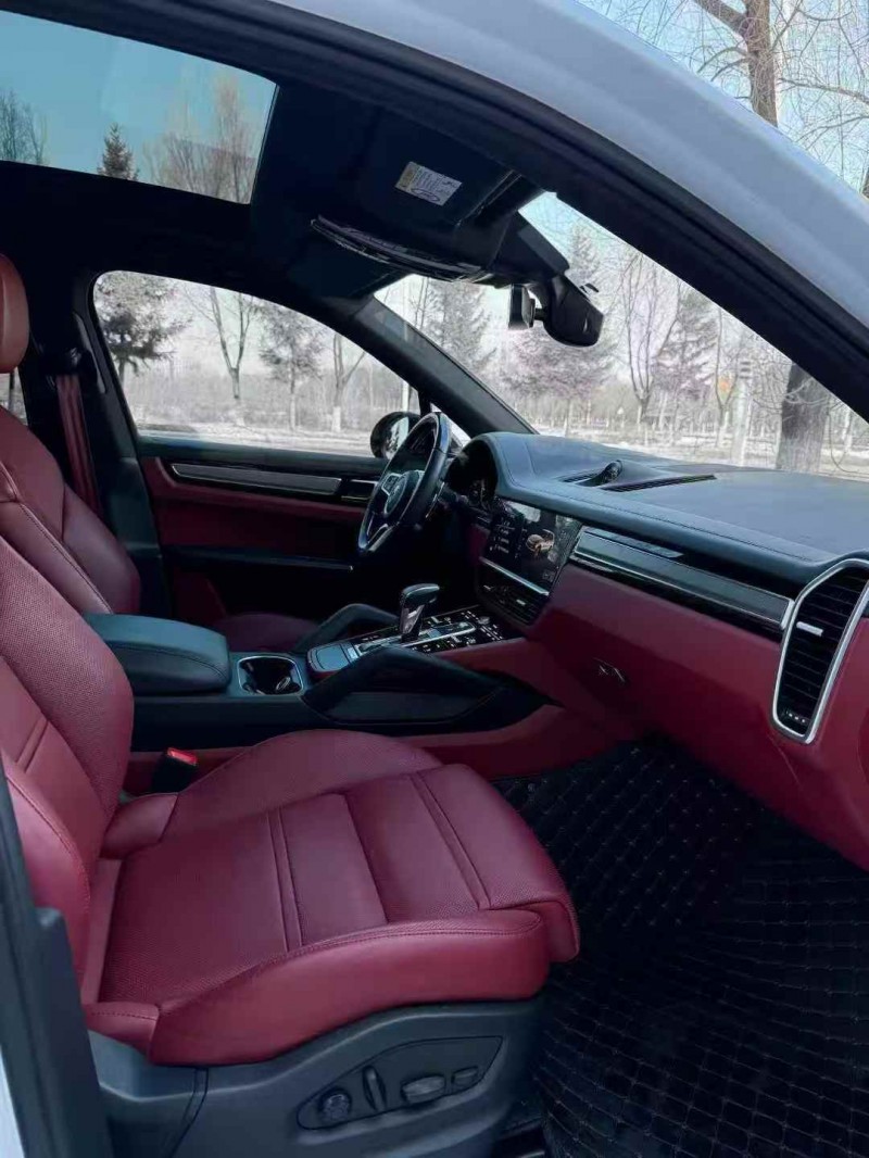 吉林23年保时捷卡宴5