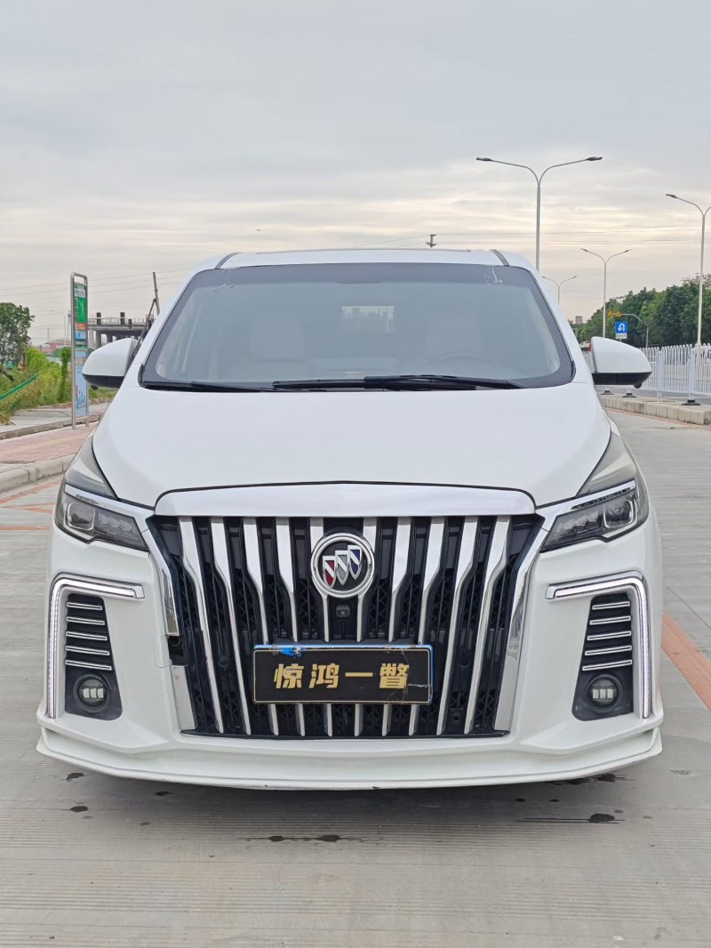 广州21年别克GL81