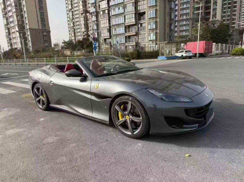 徐州19年法拉利Portofino3
