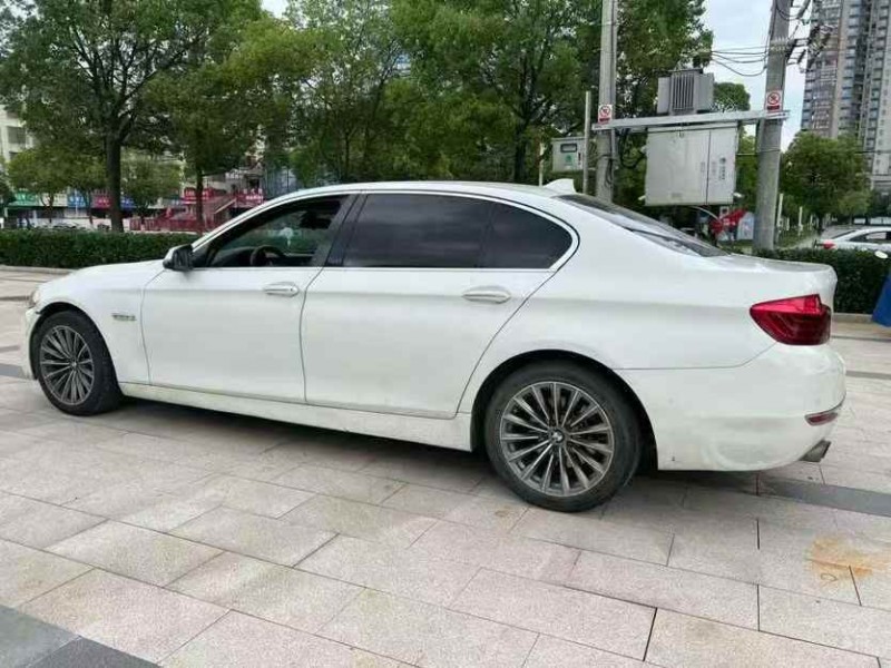 吉安14年宝马5系8