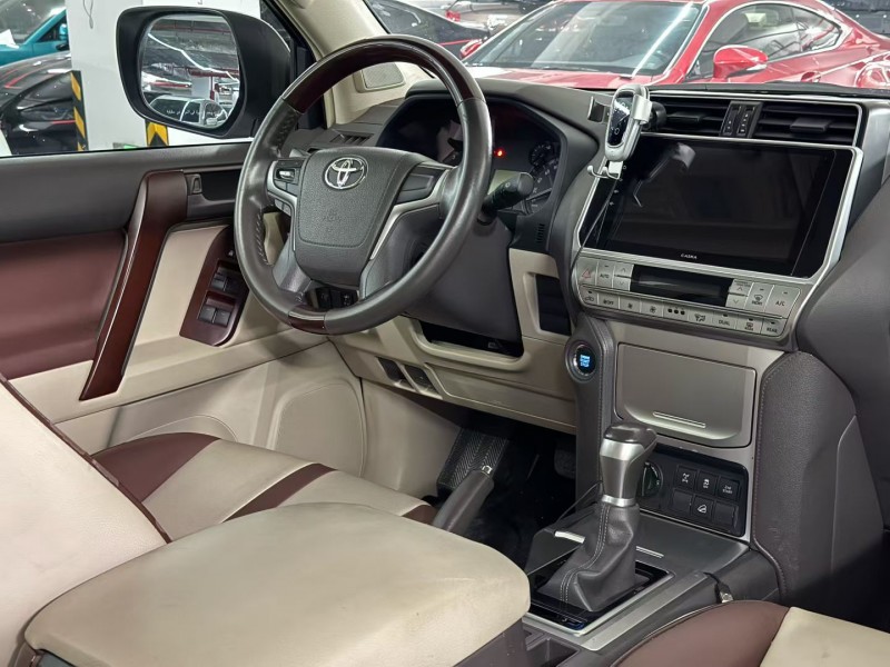 深圳19年丰田普拉多5