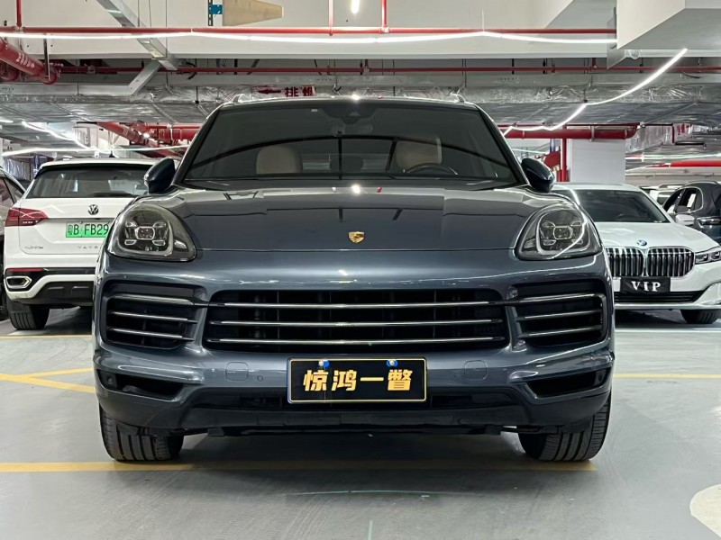 深圳19年保时捷卡宴1