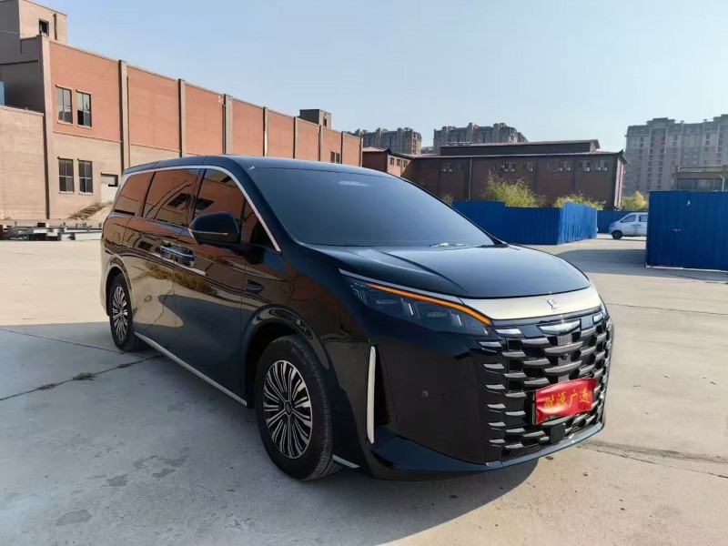 济宁25年比亚迪夏3