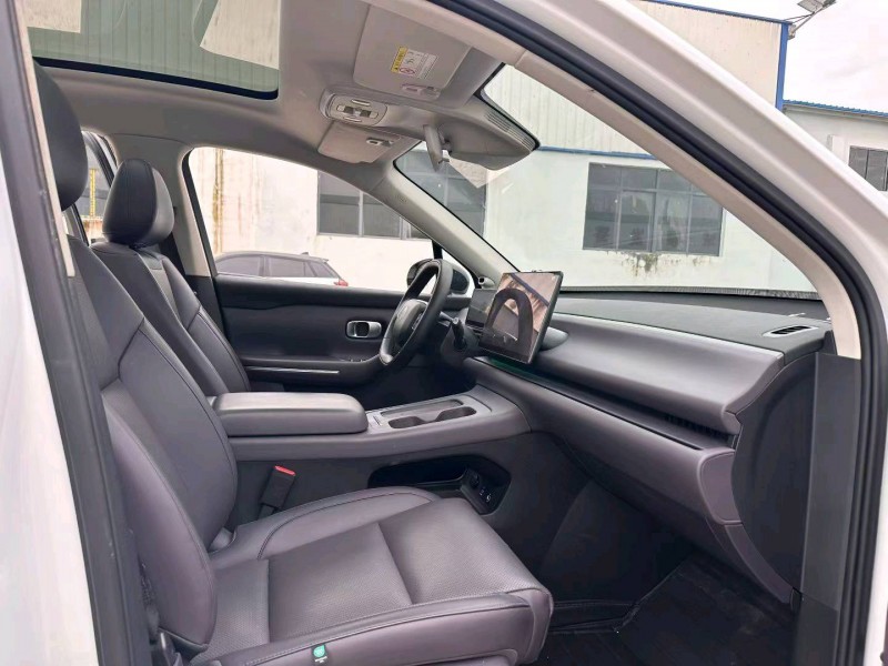 襄阳24年零跑汽车C103