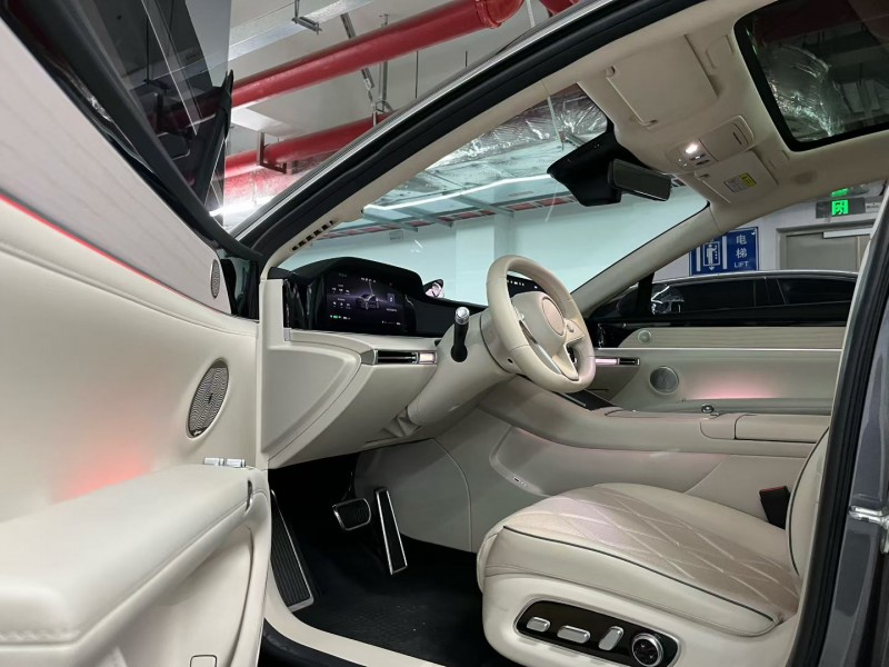 深圳25年华为智选享界4