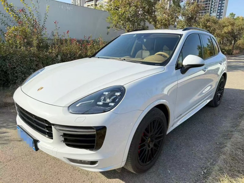 宜昌16年保时捷卡宴3