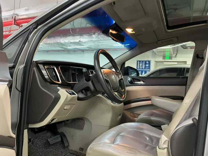 深圳11年别克GL84