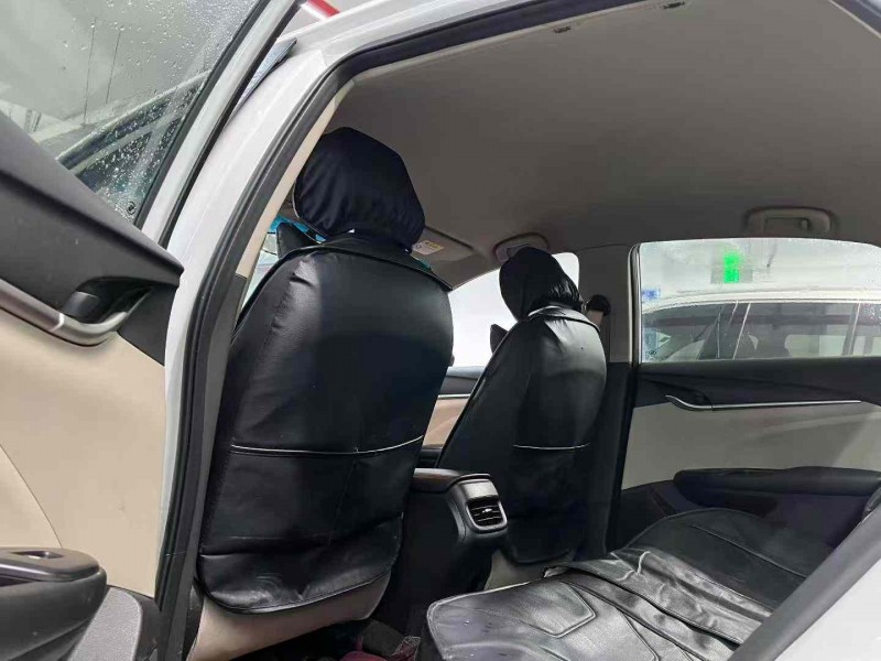 深圳18年别克英朗5