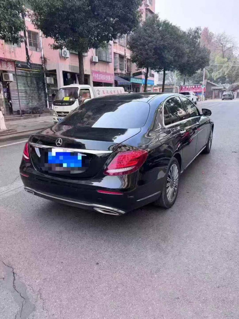 衡阳19年奔驰E8