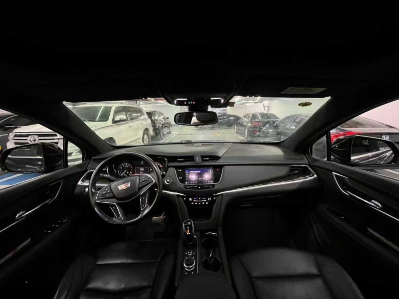 深圳20年凯迪拉克XT55