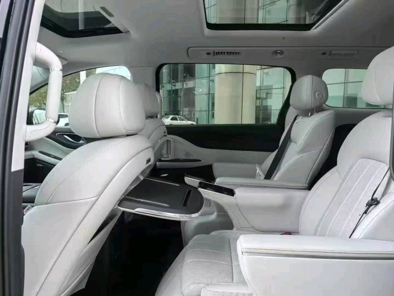 沧州25年岚图汽车梦想家7