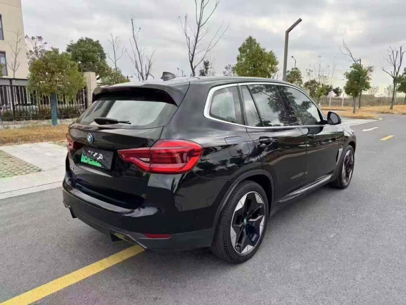 常州21年宝马IX38