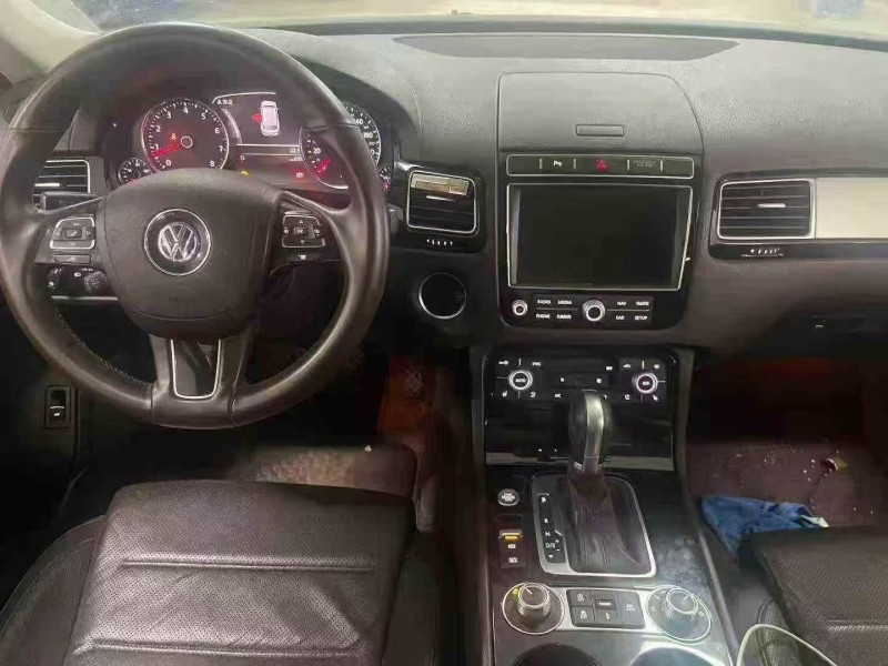 六盘水18年大众途锐8