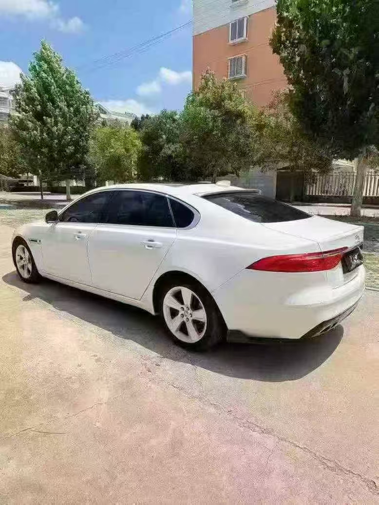 济宁19年捷豹XFL7