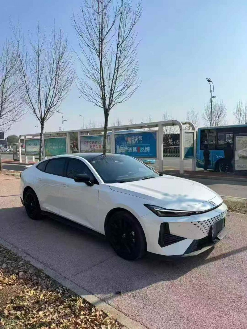 枣庄25年长安汽车UNI3