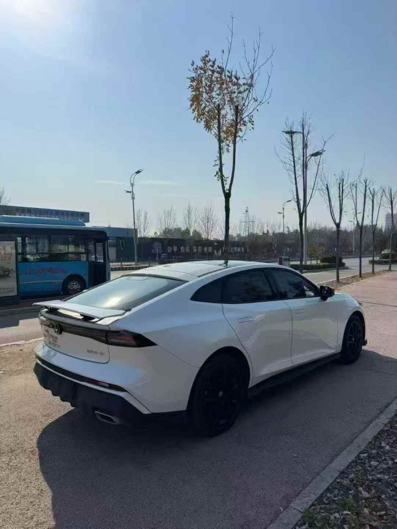 枣庄25年长安汽车UNI8