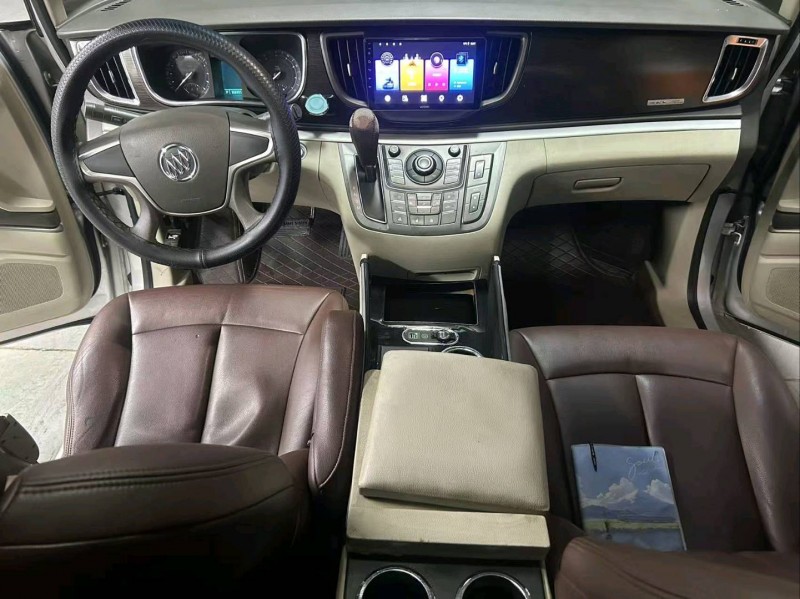 成都13年别克GL83