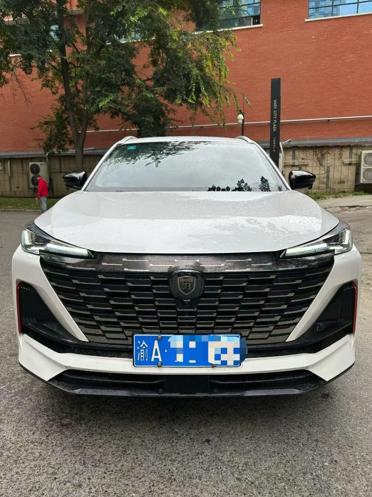 成都22年长安汽车CS551