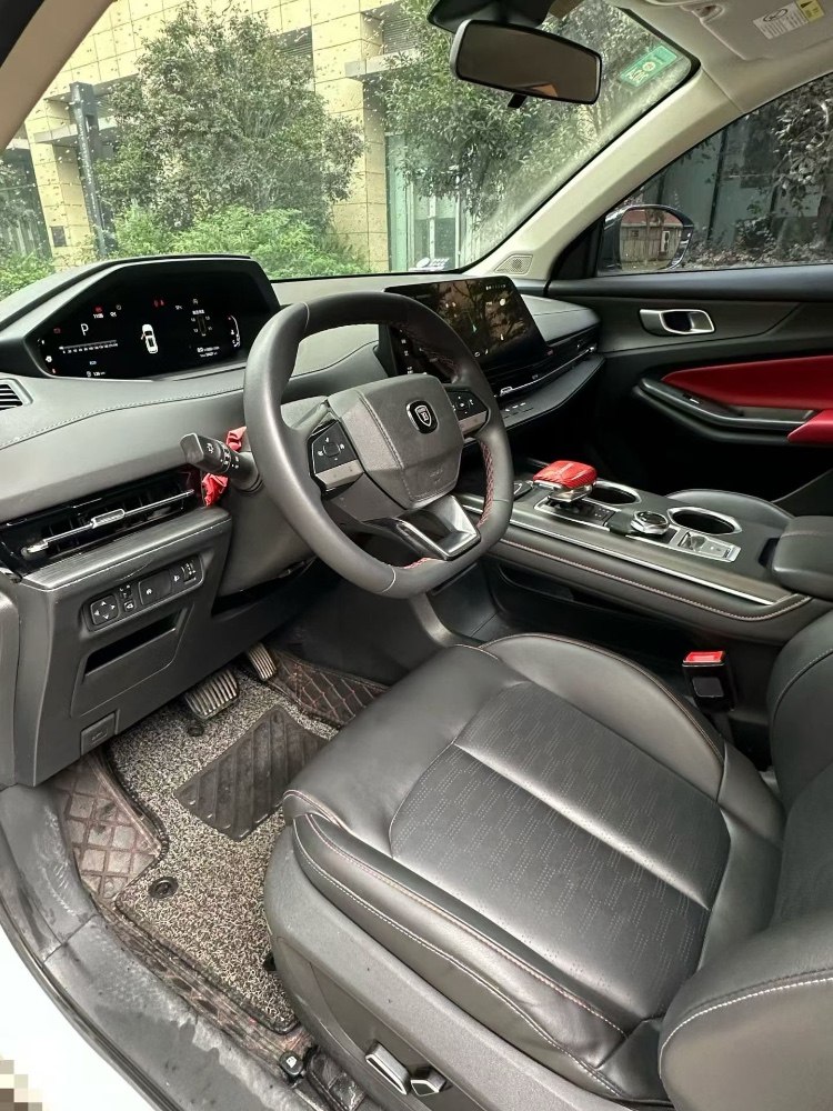 成都22年长安汽车CS554